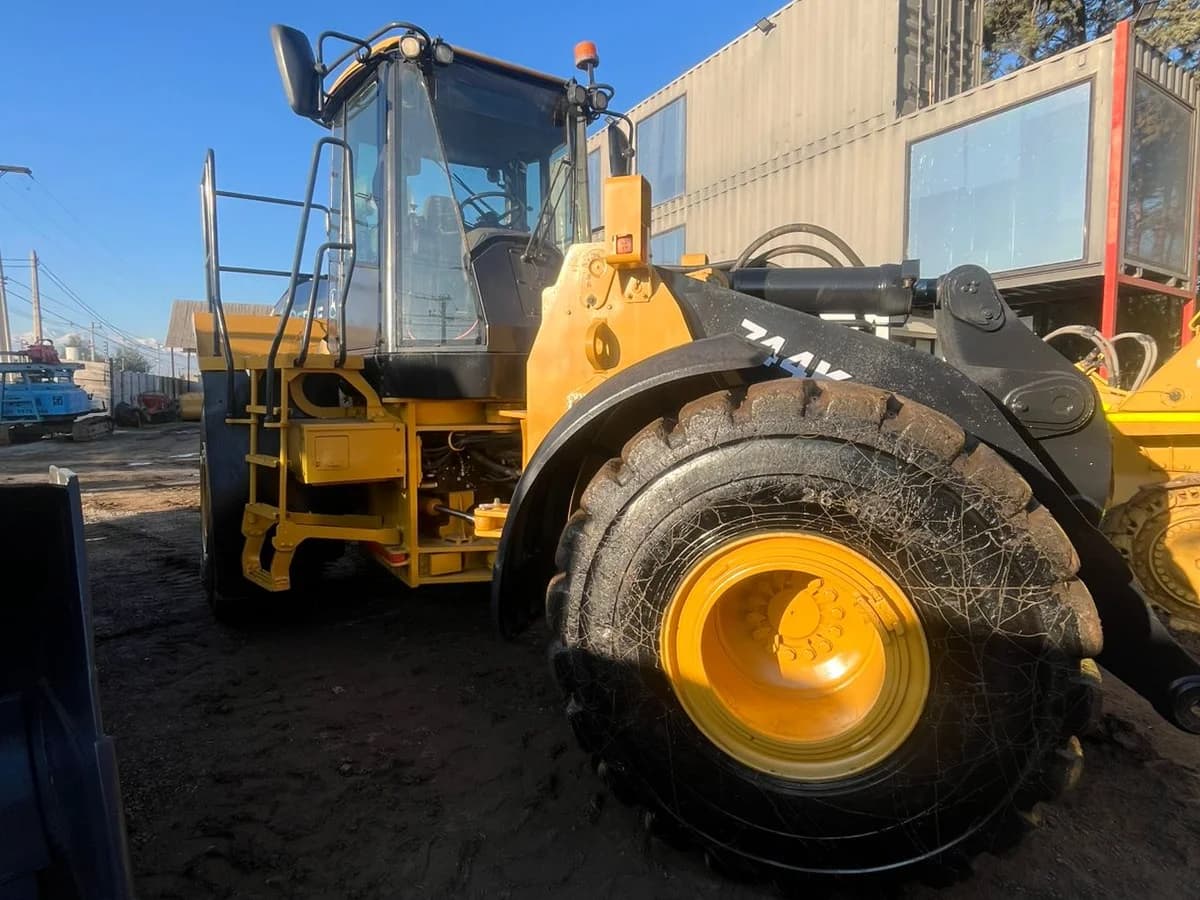 Cargador frontal John Deere 744K - 2019 - Imagen 1