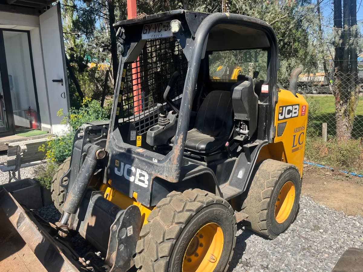 Minicargador JCB 225 - 2016 - Imagen 4