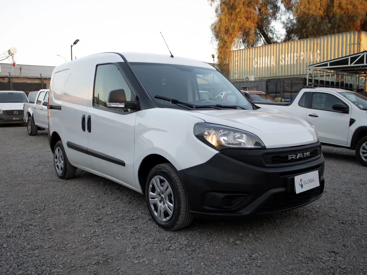 RAM VAN 1000 2022 - Imagen 3