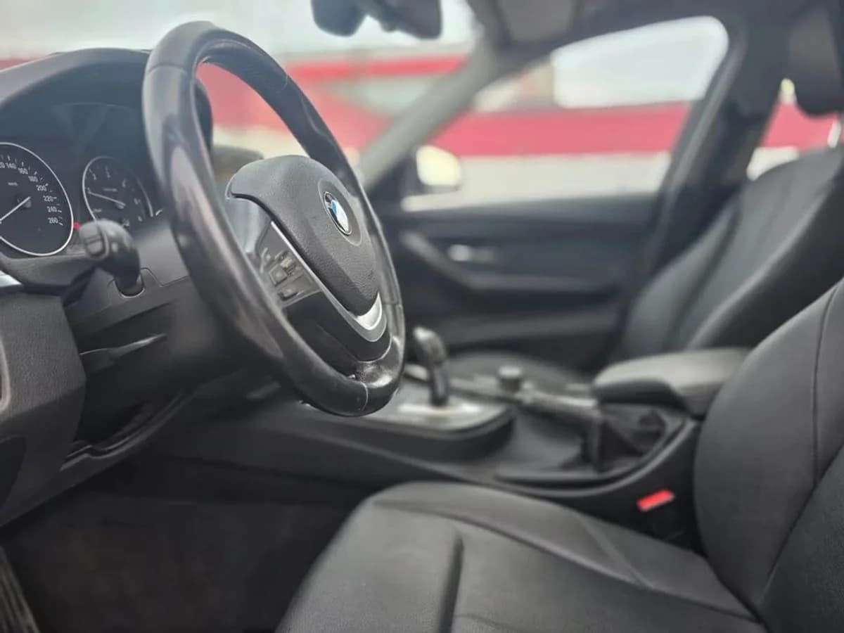 BMW 320D LUXURY - 2015 - Imagen 7