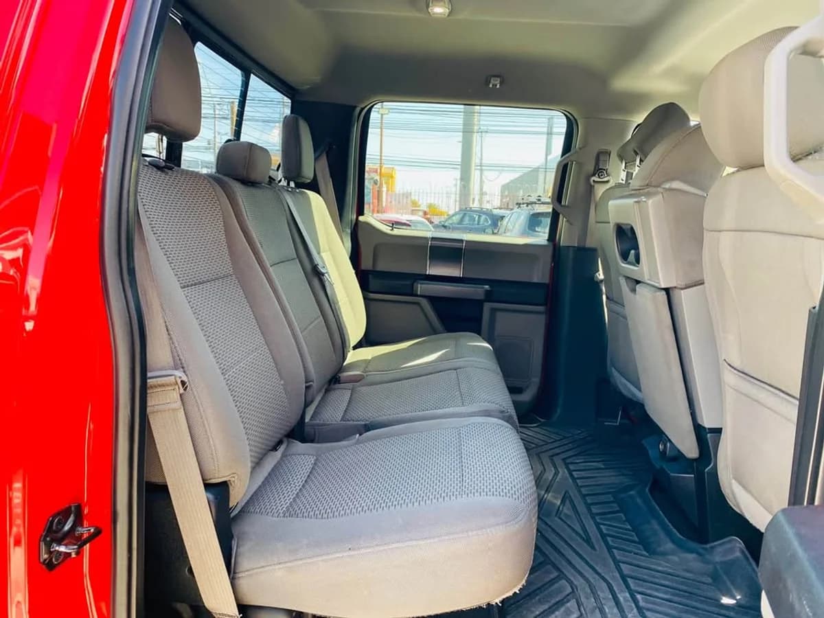 FORD F-150 XLT 4X4 - 2019 - Imagen 10