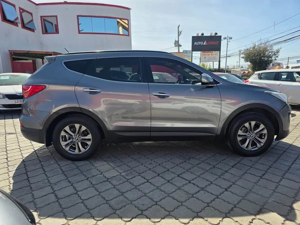 HYUNDAI SANTA FE GLS - 2013 - Imagen 11