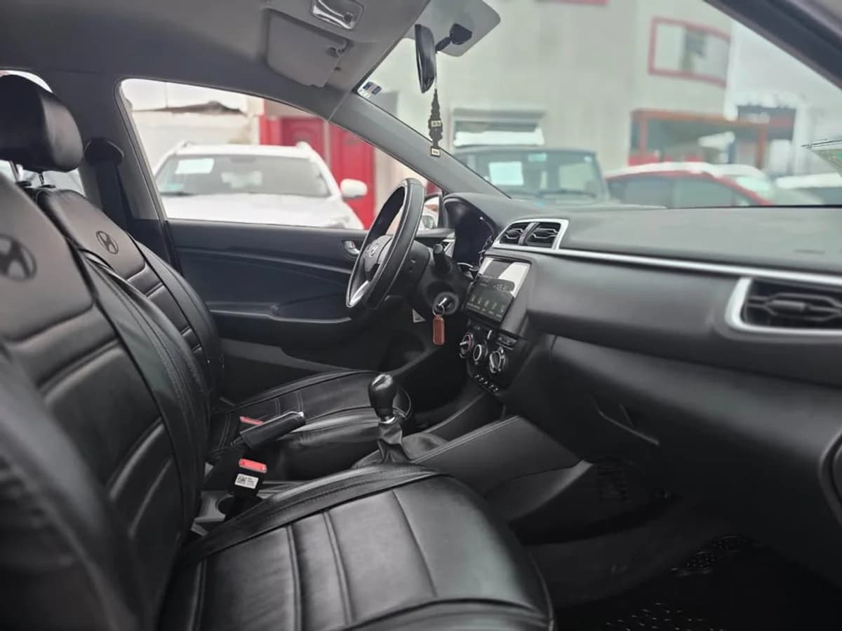 HYUNDAI VERNA CB - 2022 - Imagen 11