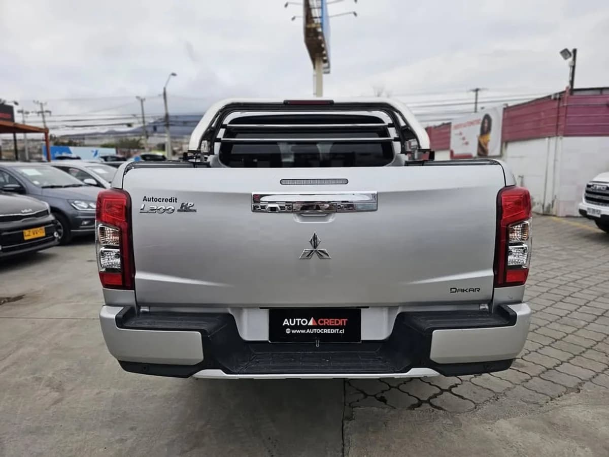 MITSUBISHI L200 DAKAR 4X4 - 2022 - Imagen 13