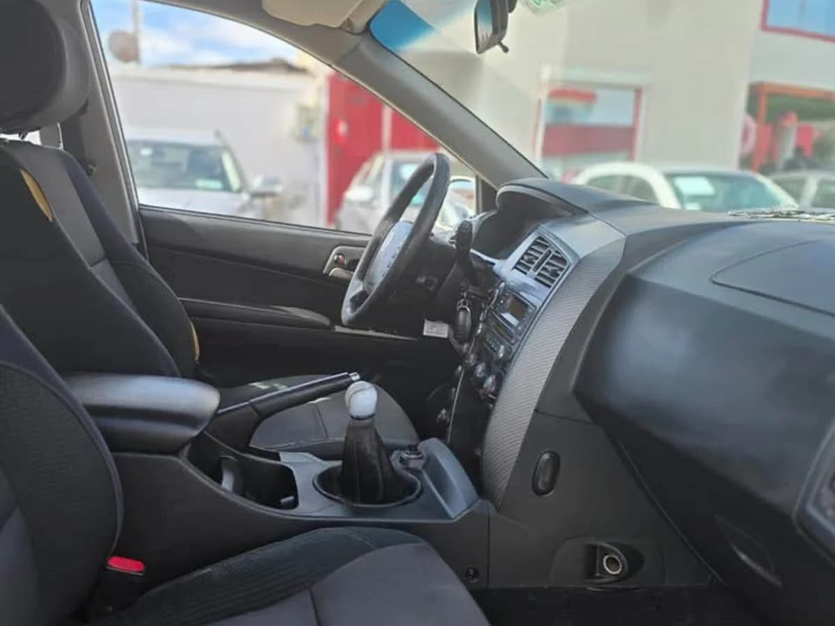 SSANGYONG ACTYON SPORT 2.0 Sport 4x2 2015 - Imagen 10