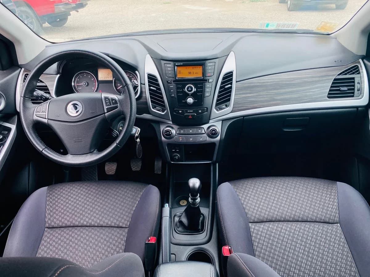SSANGYONG KORANDO G20D - 2017 - Imagen 4