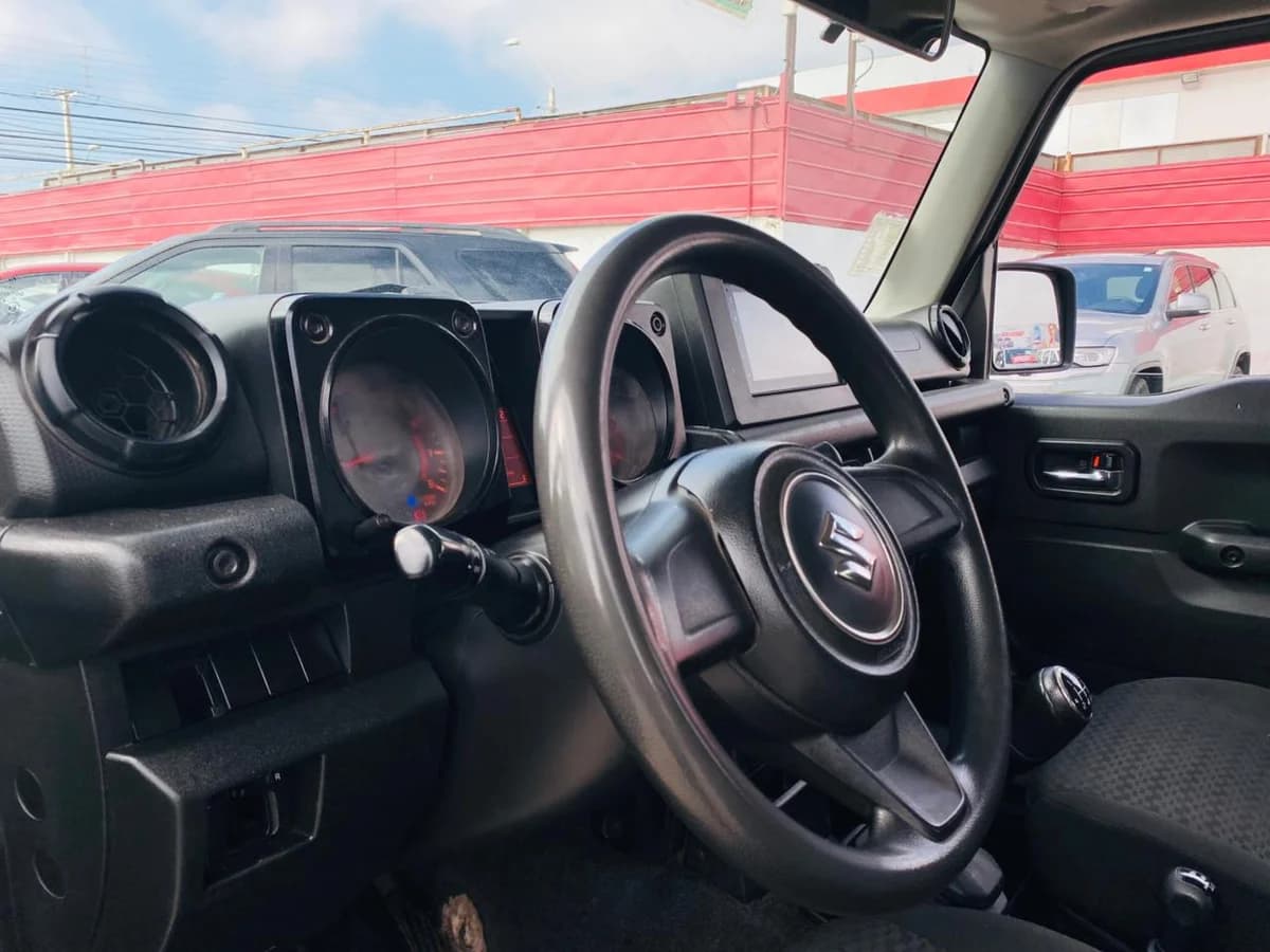 SUZUKI JIMNY GL 4X4 - 2022 - Imagen 3