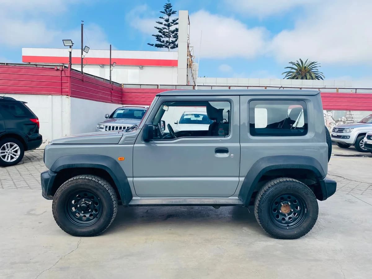 SUZUKI JIMNY GL 4X4 - 2022 - Imagen 7