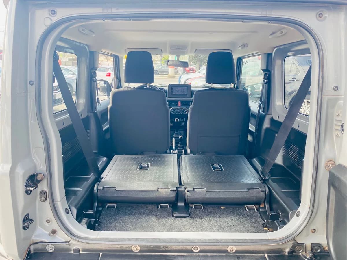 SUZUKI JIMNY GL 4X4 - 2022 - Imagen 9
