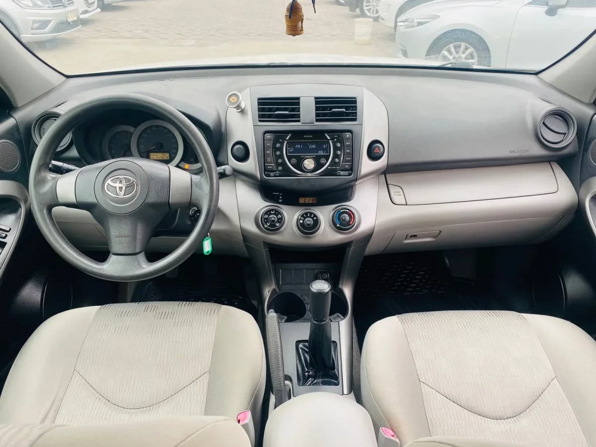 TOYOTA RAV 4- 2010 - Imagen 10
