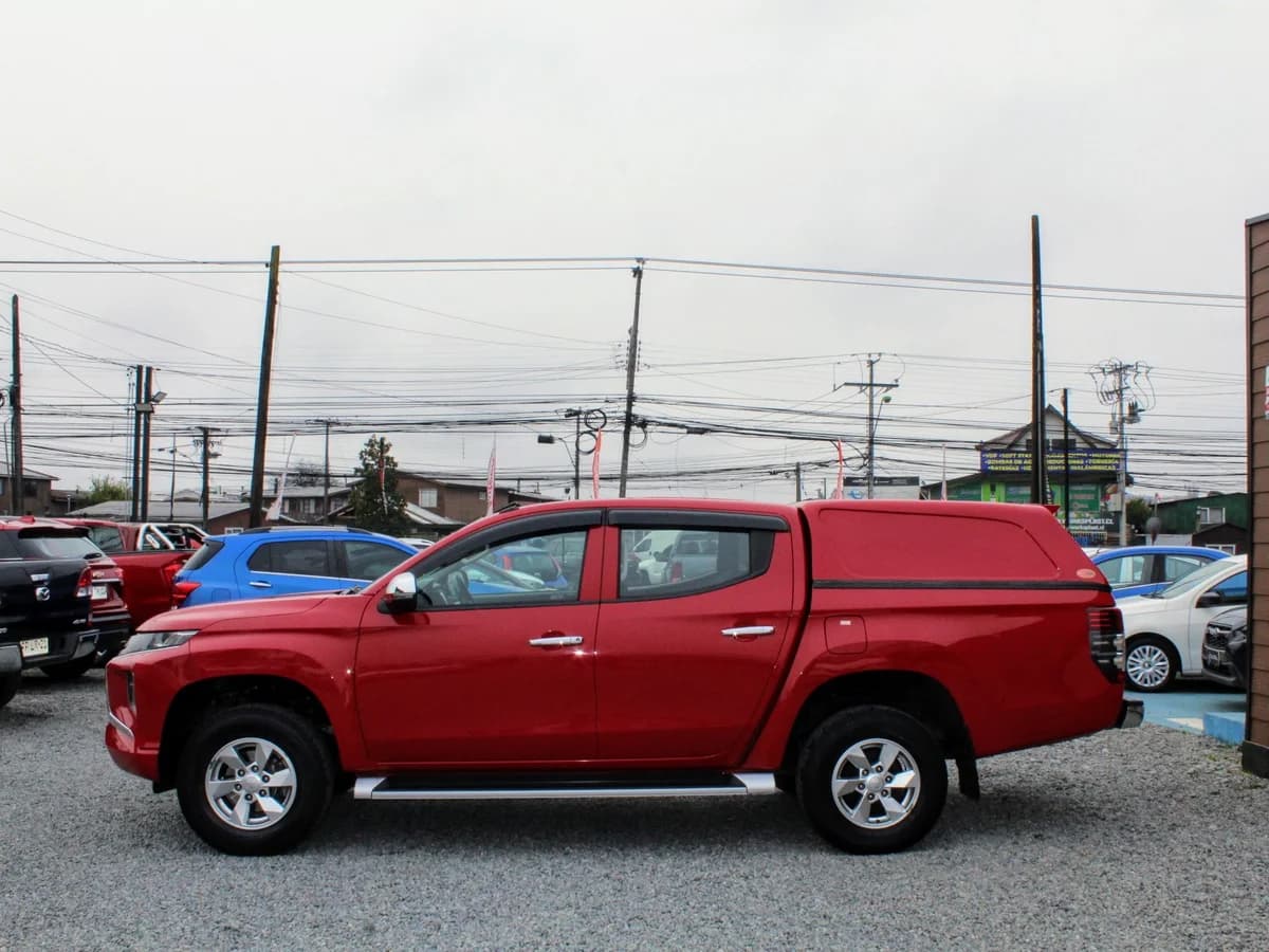 MITSUBISHI L200 KATANA CR 2.5 CR 2023 - Imagen 11