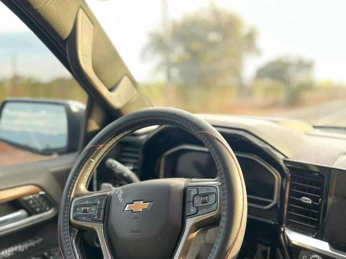 CHEVROLET SILVERADO 4X4 3.0L AUT HIGH COUNTRY DIESEL 2023 - Imagen 25