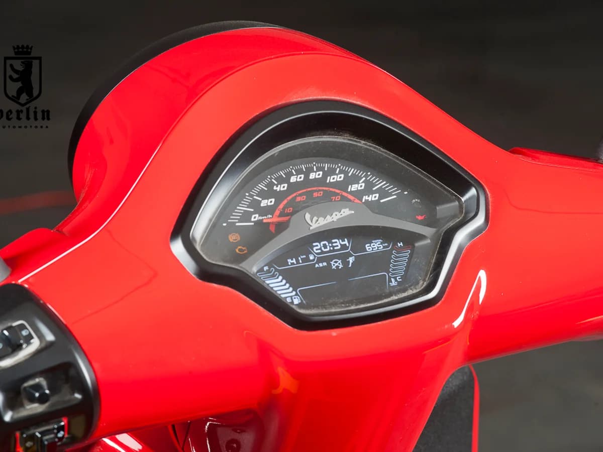 VESPA GTS 300 CC 2.5 SDX TT MT DIESEL 4X4 2025 - Imagen 13