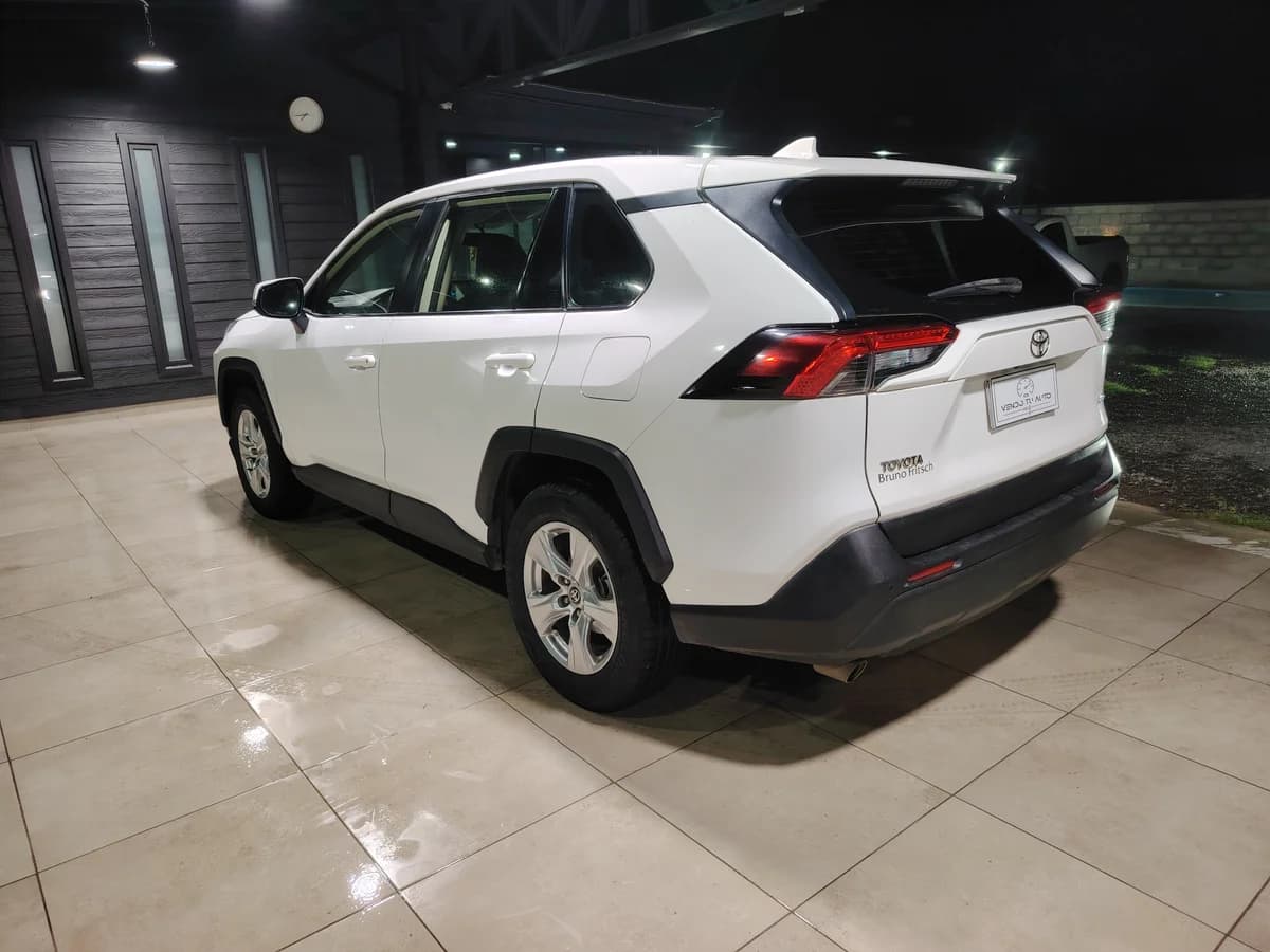 TOYOTA RAV 4 2.0 2.0 4x2 MT 2020 - Imagen 12
