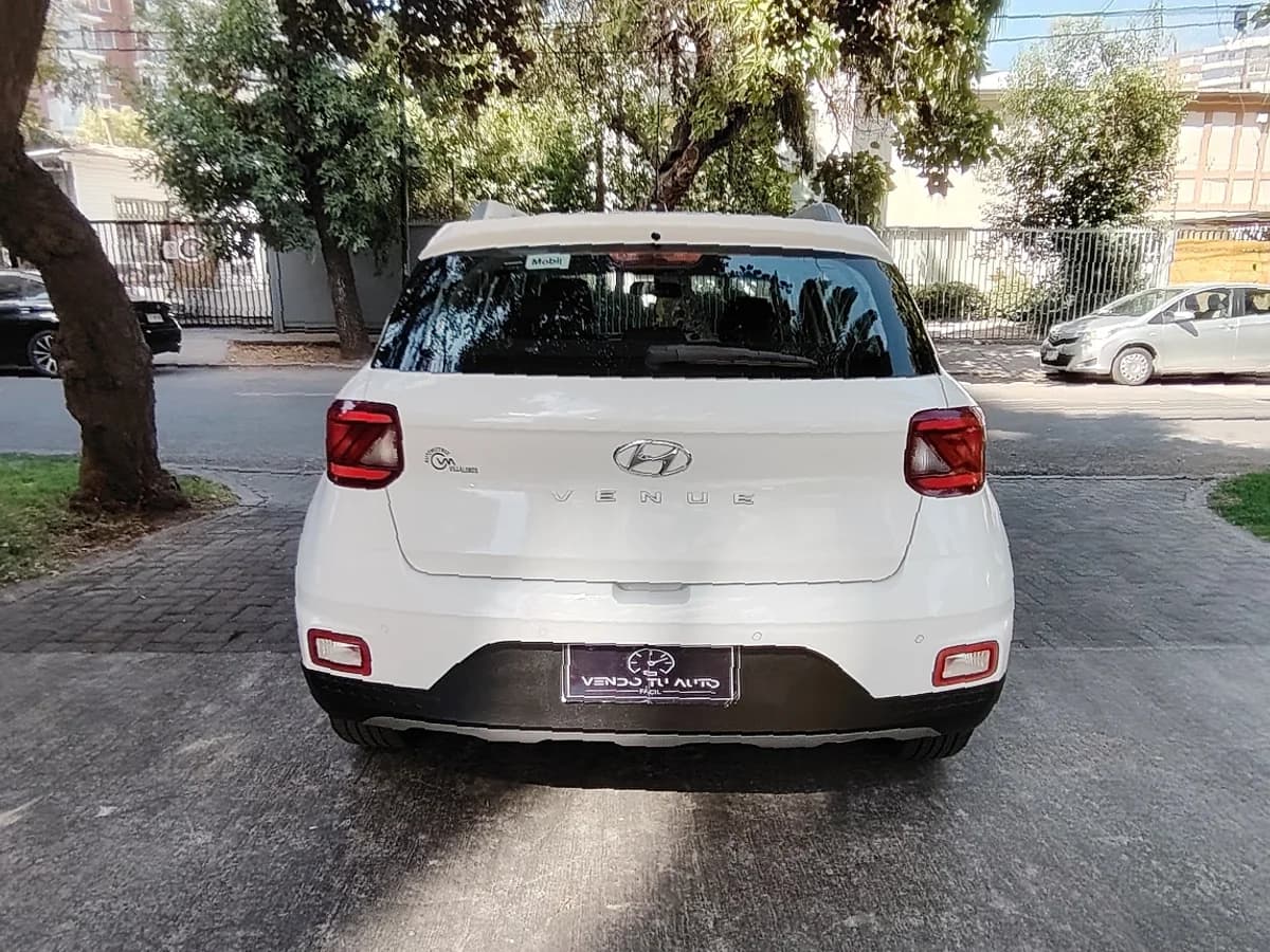 HYUNDAI Venue 1.6 QX PLUS 4X2 MT 5P 2024 - Imagen 7