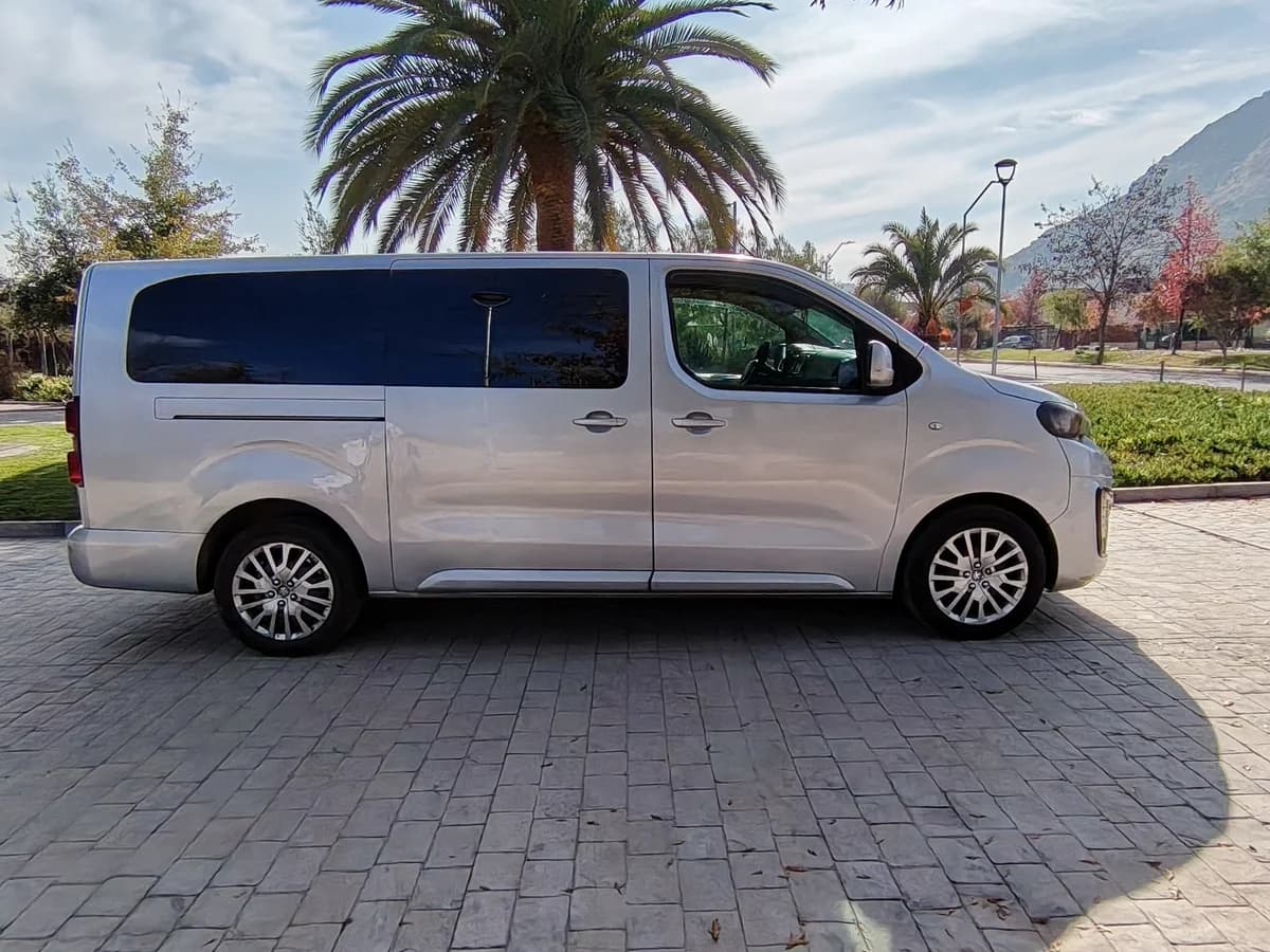 PEUGEOT Traveller BLUEHDI 2019 - Imagen 12