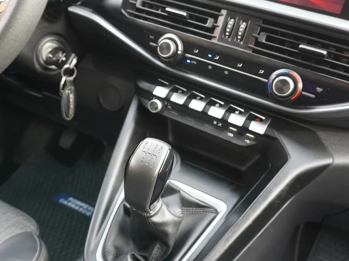 PEUGEOT Landtrek ACTIVE 1.9 HDI 150 4X2 2023 - Imagen 21