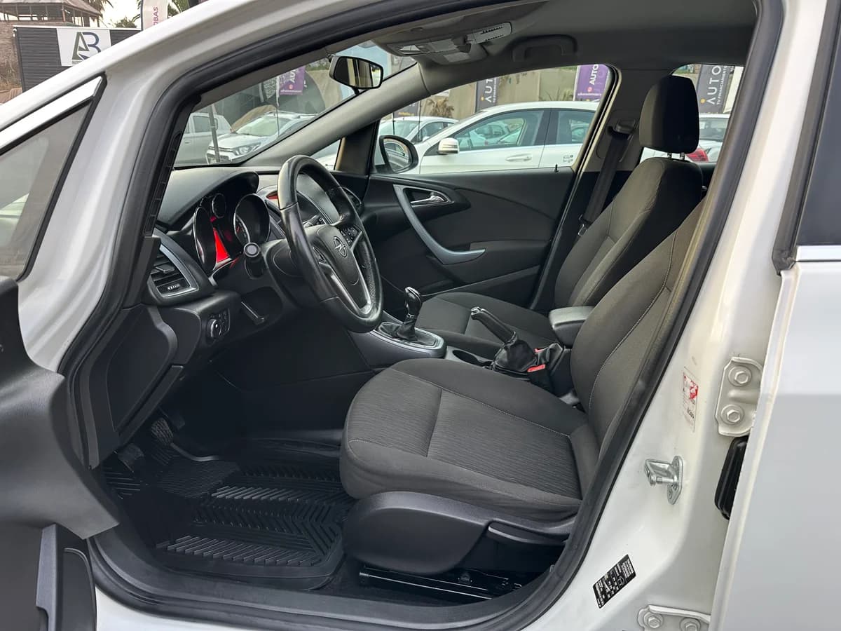 OPEL ASTRA HB 1.6 TURBO ENJOY R HB 1.6 TURBO ENJOY R 2015 - Imagen 12
