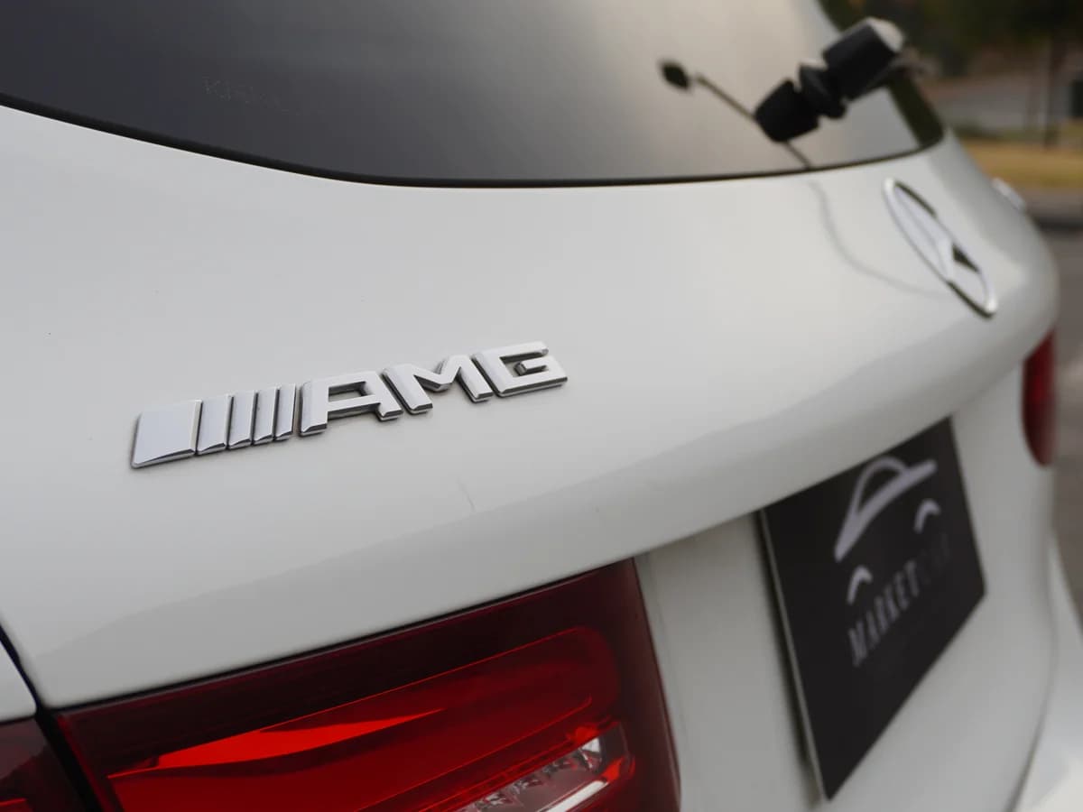 MERCEDES BENZ GLC 43 AMG 3.0 4Matic AMG 3.0 V6 Twin Turbo 4WD AT 5P 2018 - Imagen 15