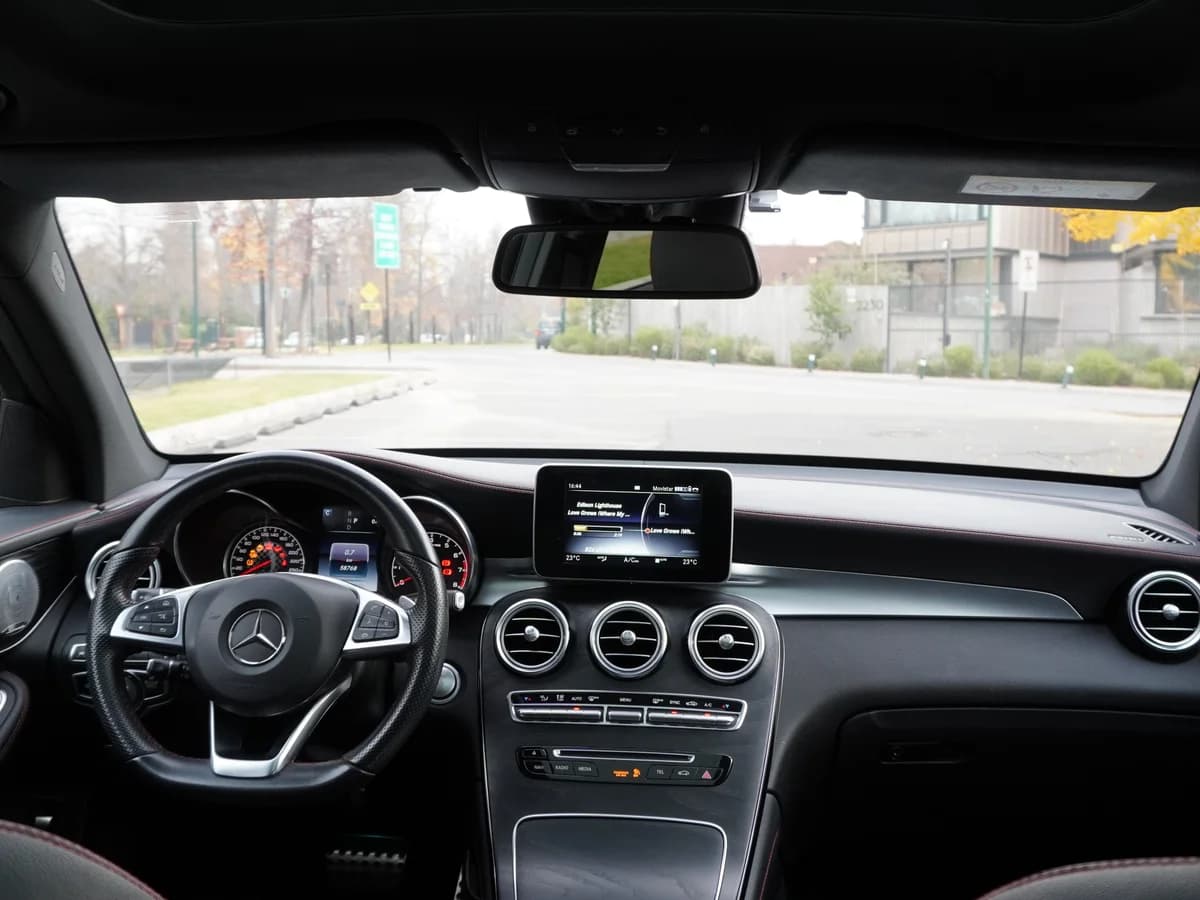 MERCEDES BENZ GLC 43 AMG 3.0 4Matic AMG 3.0 V6 Twin Turbo 4WD AT 5P 2018 - Imagen 24