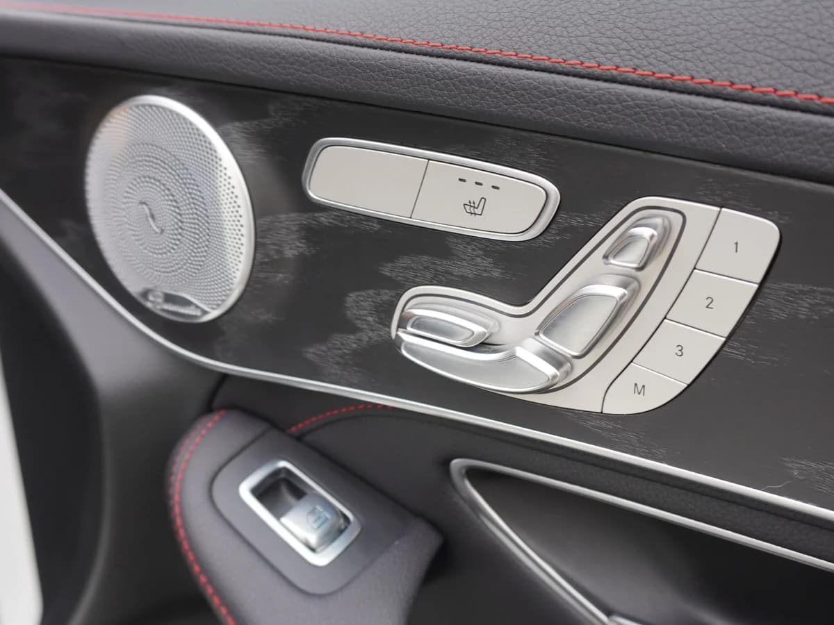MERCEDES BENZ GLC 43 AMG 3.0 4Matic AMG 3.0 V6 Twin Turbo 4WD AT 5P 2018 - Imagen 32