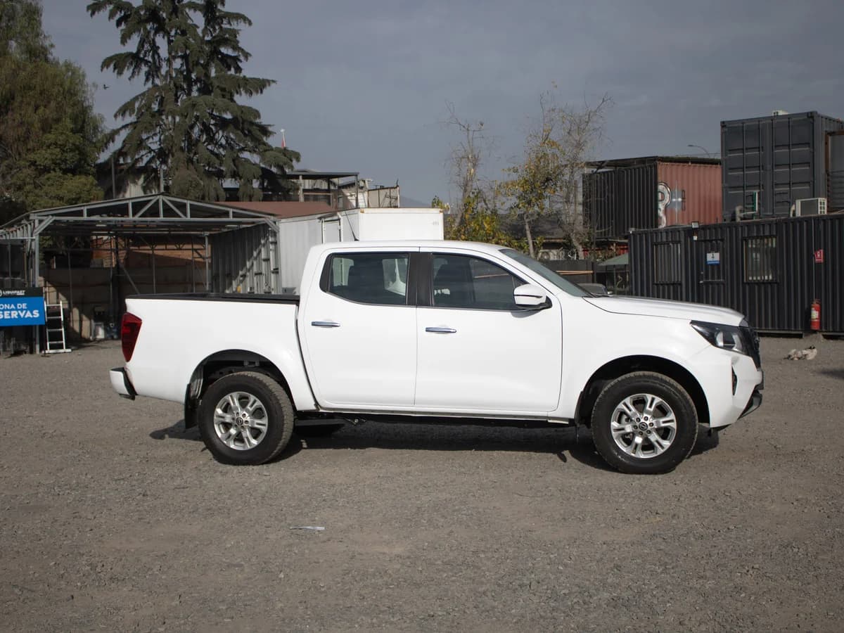 NISSAN navara D CAB 2.3 2023 - Imagen 4
