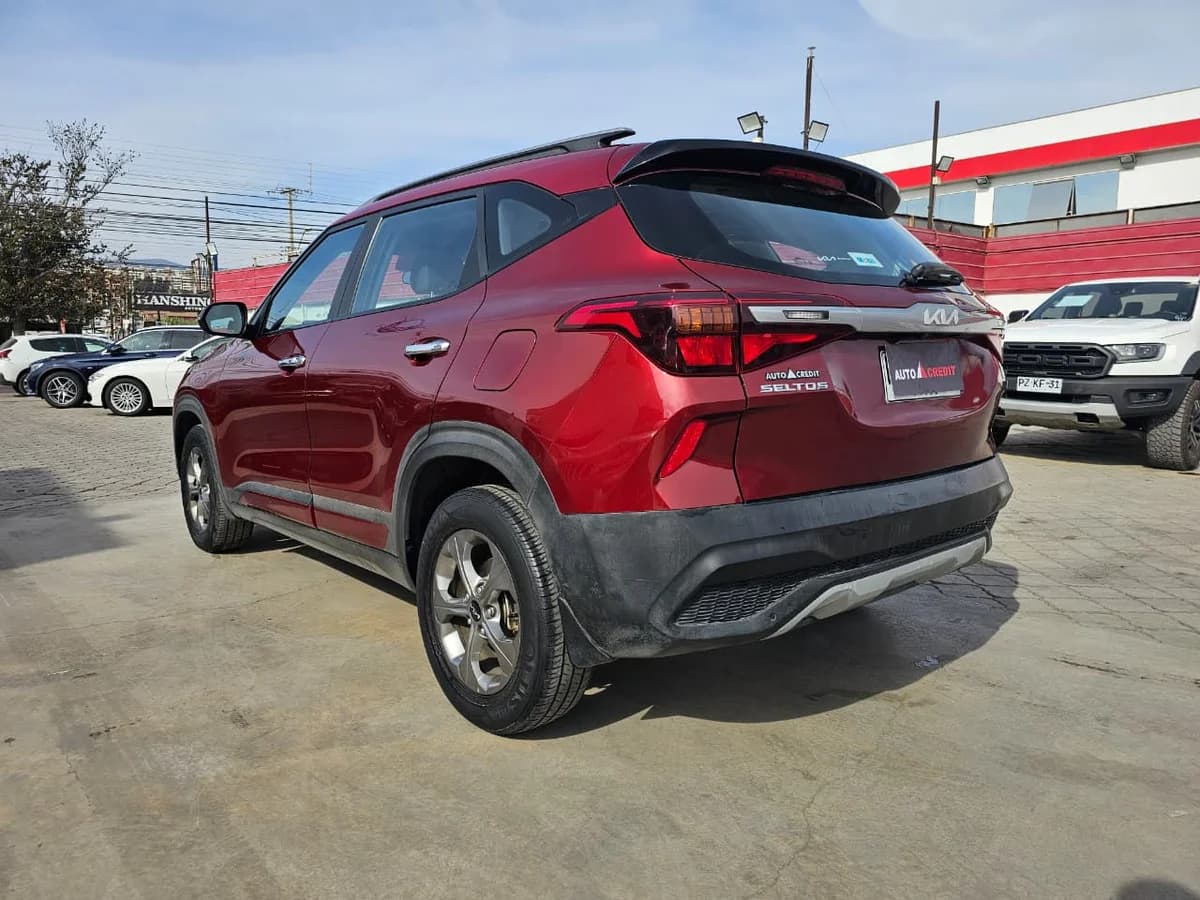 KIA SELTOS MPI 1.6 AUT at 2022 - Imagen 4