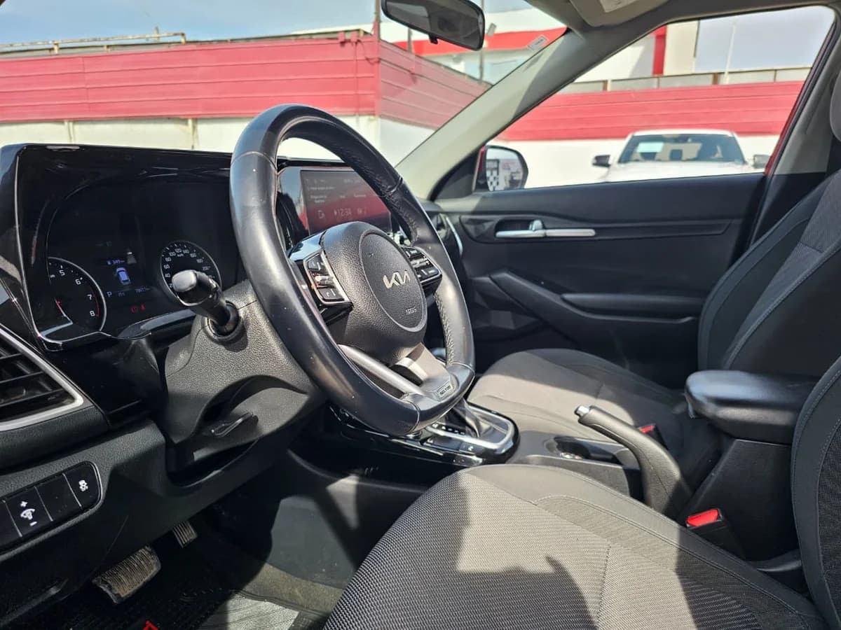 KIA SELTOS MPI 1.6 AUT at 2022 - Imagen 7