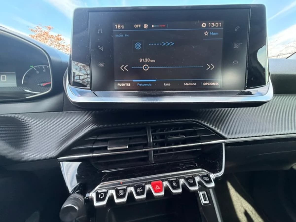 PEUGEOT 208 ACTIVE 1.2 2022 - Imagen 12