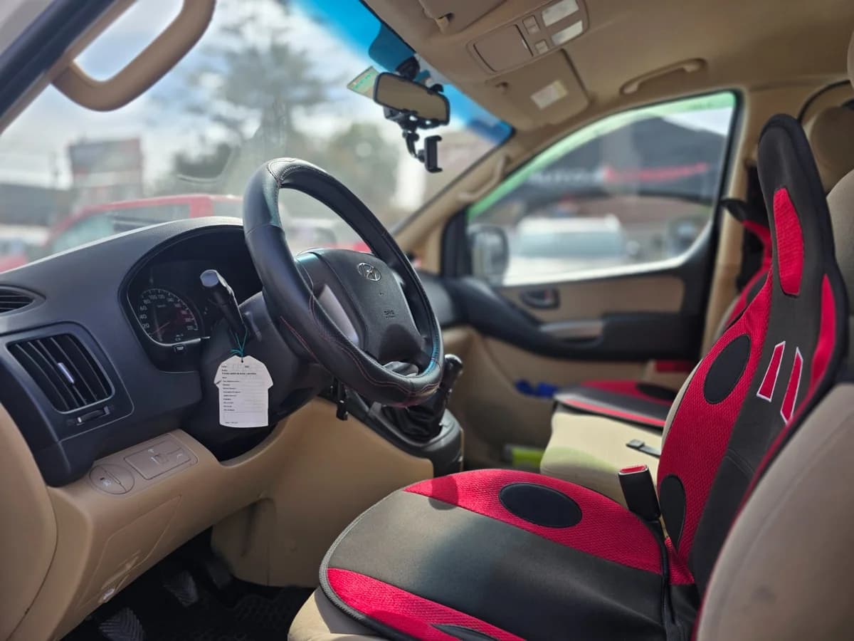 HYUNDAI H1 FG CRDI GL 2.5 MEC 2019 - Imagen 9