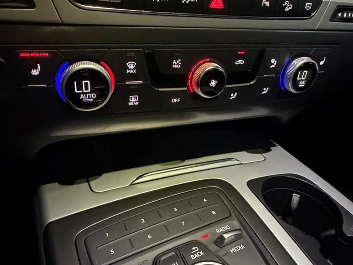 AUDI Q7 TFSI 2.0 2018 - Imagen 11