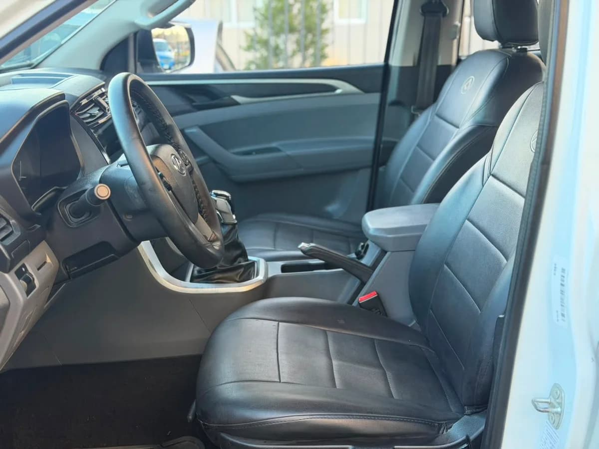MAXUS T60 DCAB 4X4 2.8 MT 2021 - Imagen 9