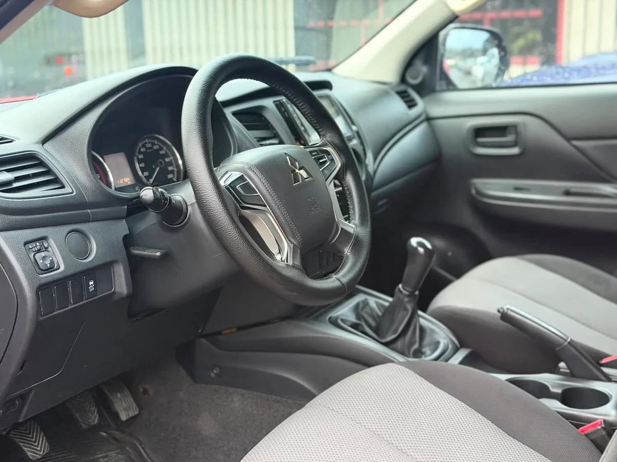 MITSUBISHI l200 KATANA CRT 4X2 2.4 2022 - Imagen 7
