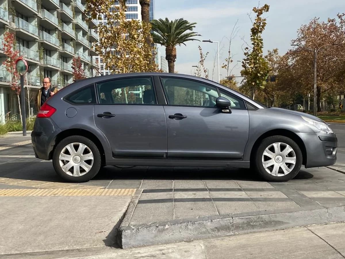 CITROEN C4 1.6 2010 - Imagen 5