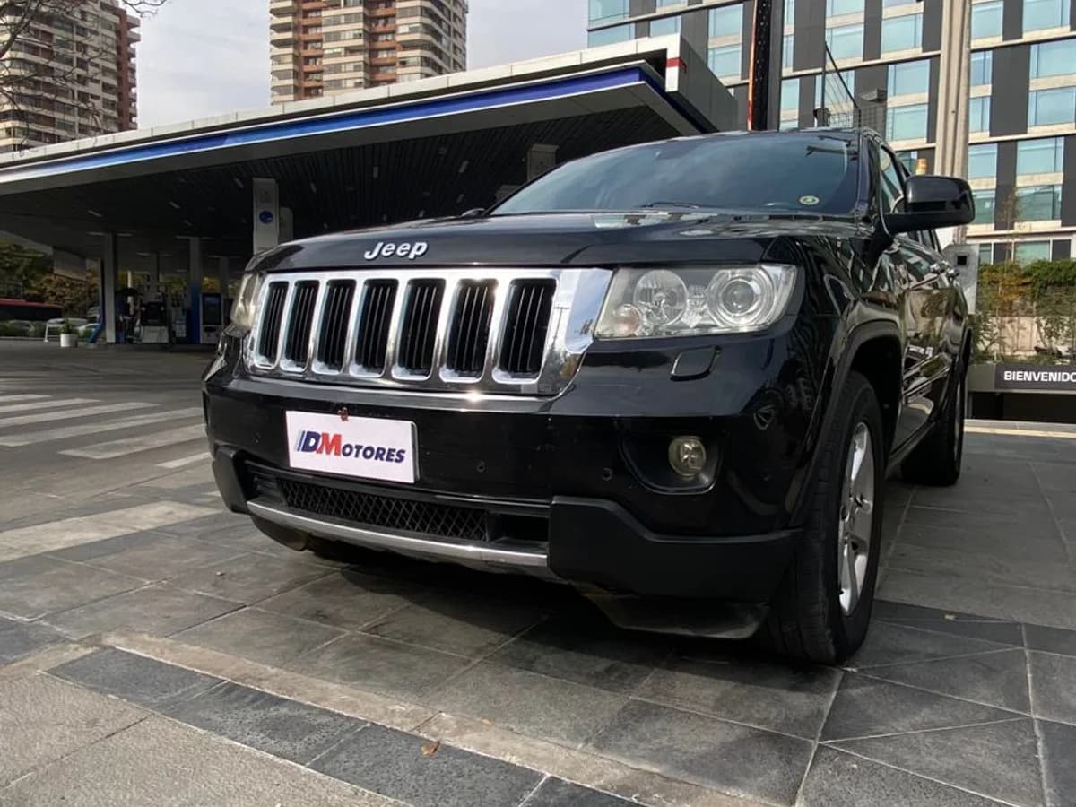 JEEP GRAND CHEROKEE LIMITED 3.0 AUT 4WD CRD 2013 - Imagen 5