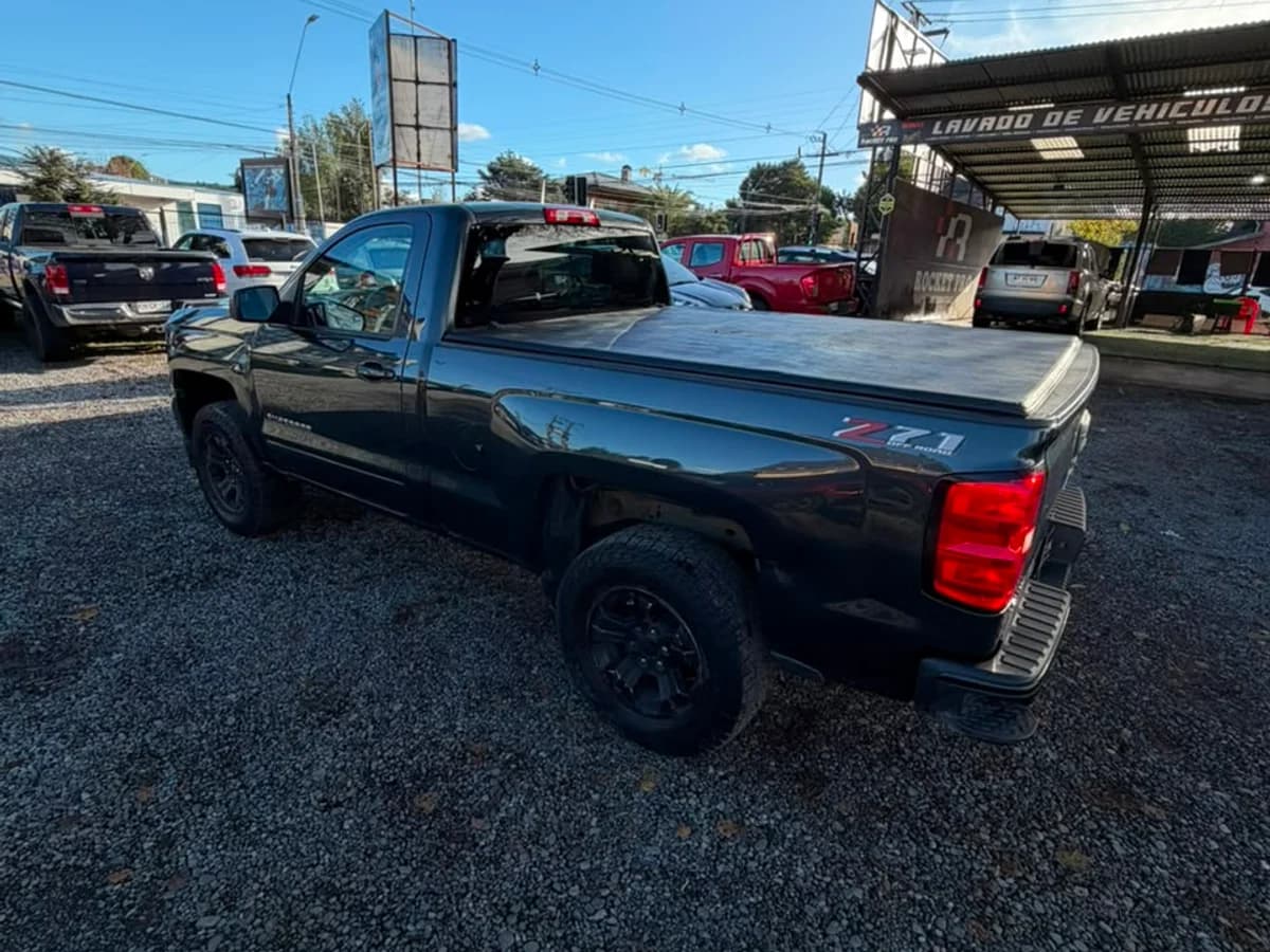 CHEVROLET SILVERADO LT RC 4WD 5.3 5.3 V8 2019 - Imagen 18