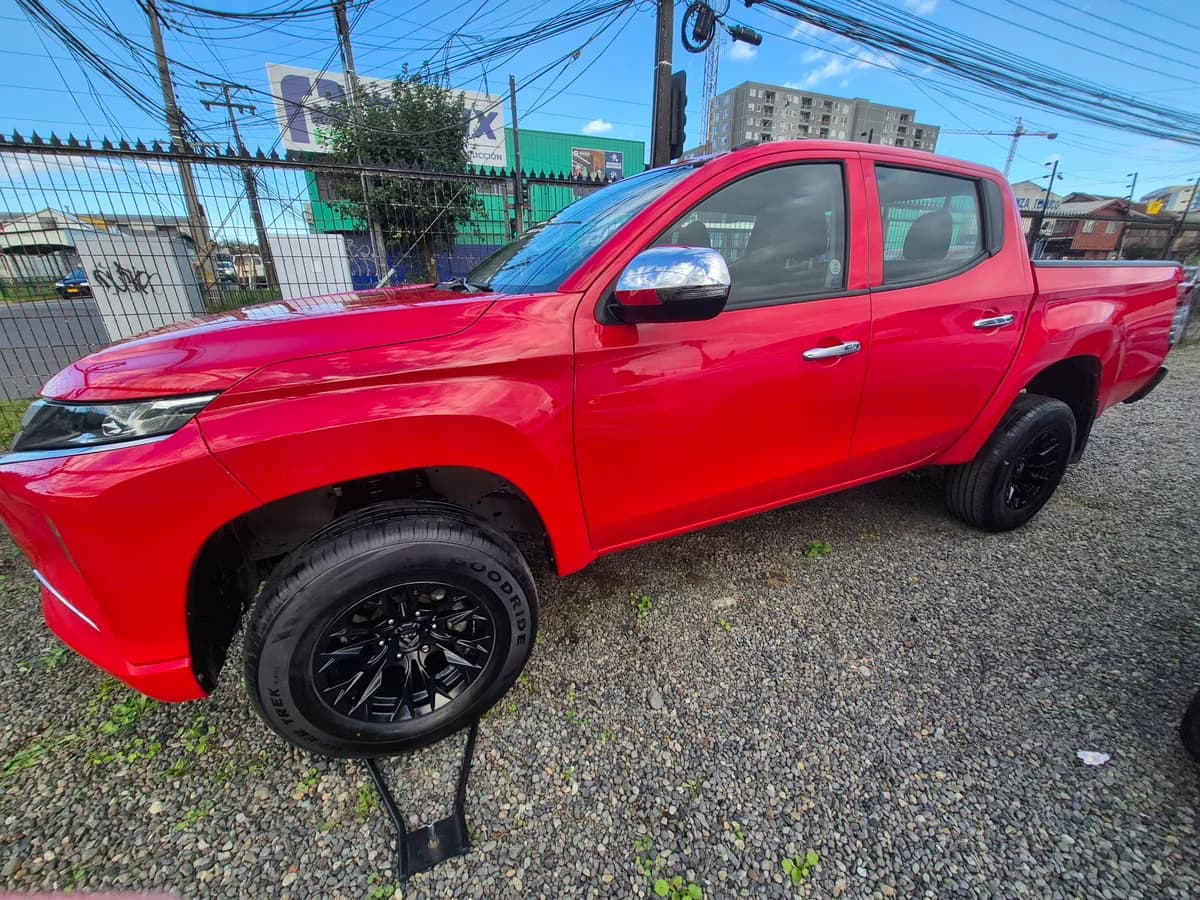 MITSUBISHI L200 2.4 2022 - Imagen 3