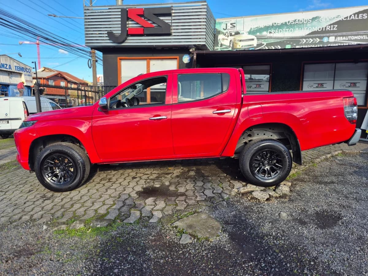 MITSUBISHI L200 2.4 2022 - Imagen 9
