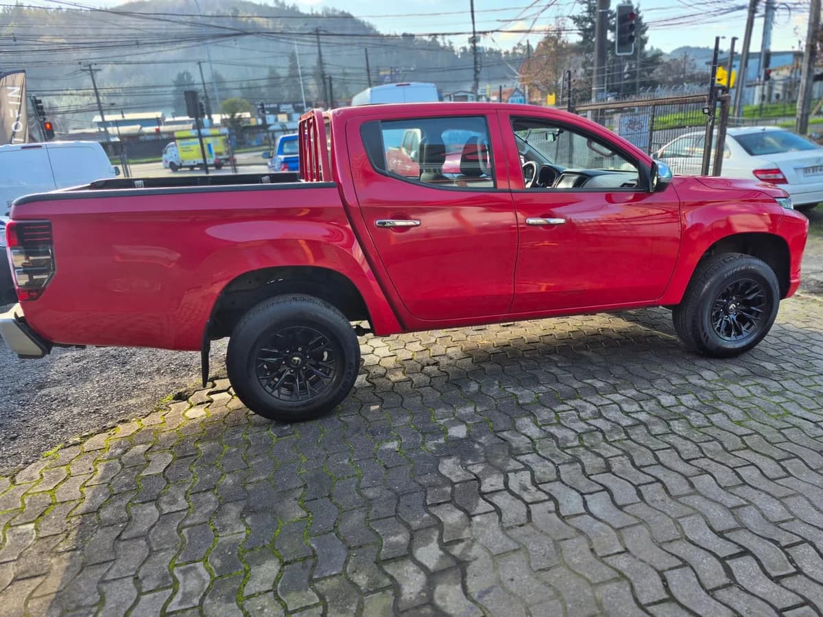 MITSUBISHI L200 2.4 2022 - Imagen 12