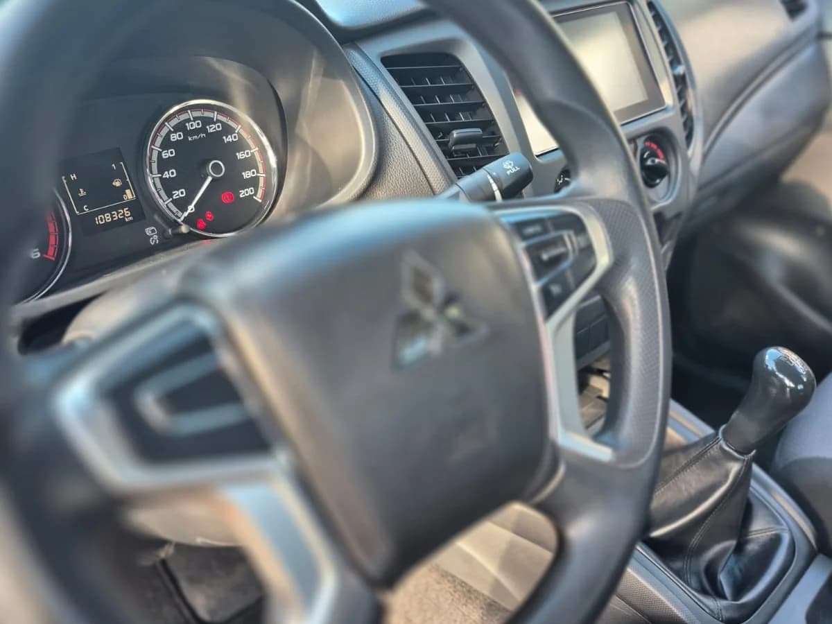 MITSUBISHI L200 2.4 2022 - Imagen 14