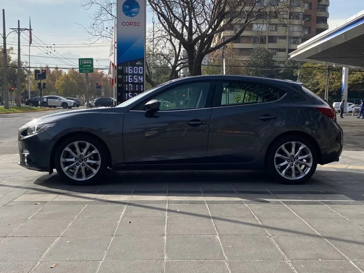 MAZDA 3 GT Sport 2.5 Skyactiv-G BOSE 2017 - Imagen 8