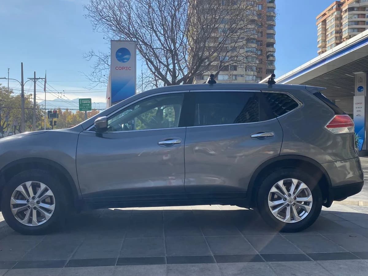 NISSAN X TRAIL SENSE 2.5 AUT 7A 2018 - Imagen 4
