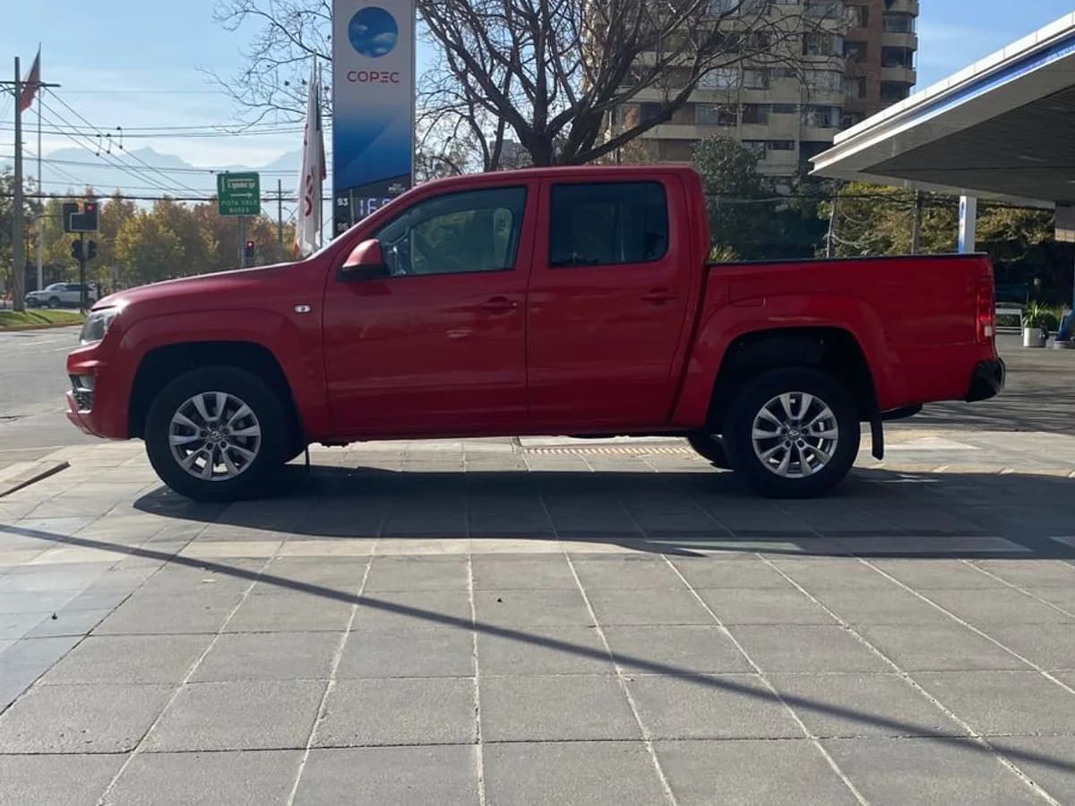 VOLKSWAGEN AMAROK TRENDLINE 2.0 4WD CRD 2021 - Imagen 4