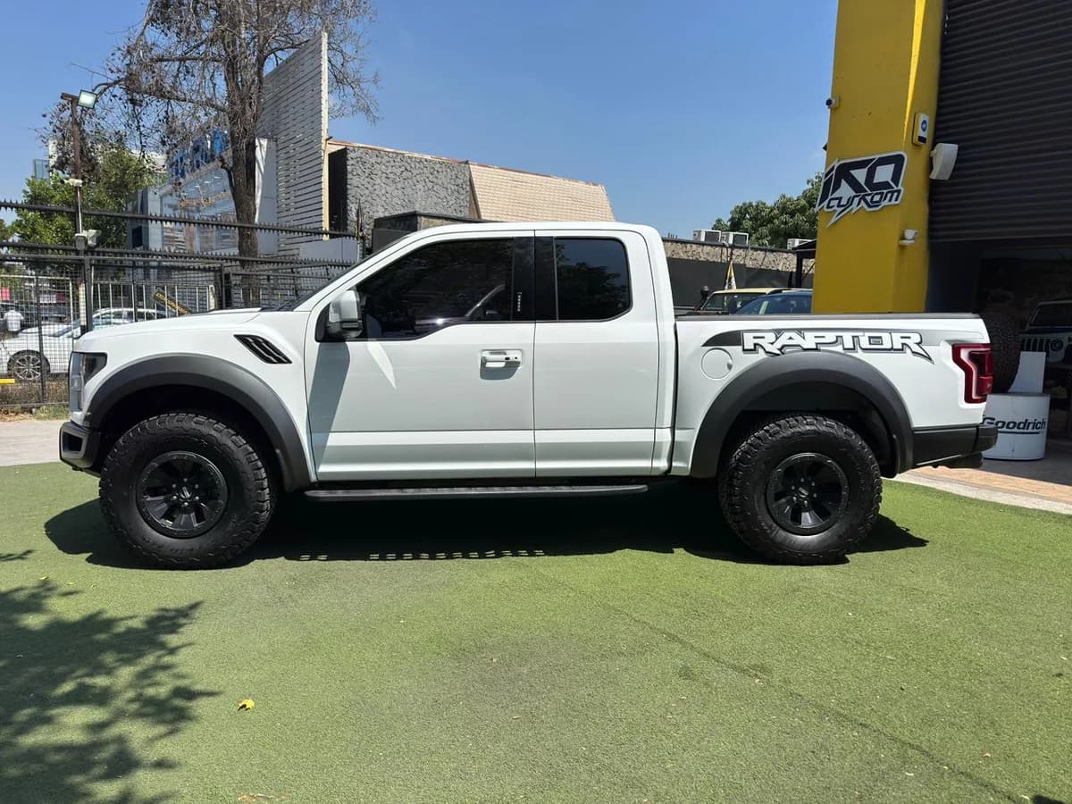 FORD F150 RAPTOR 4X4 3.5L AUT 3.5 4X4 AT 4P 2018 - Imagen 4