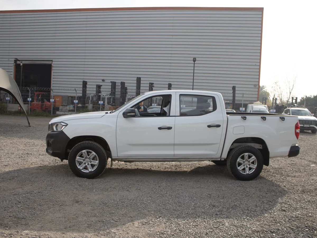 MAXUS T60 4x2 2023 - Imagen 7
