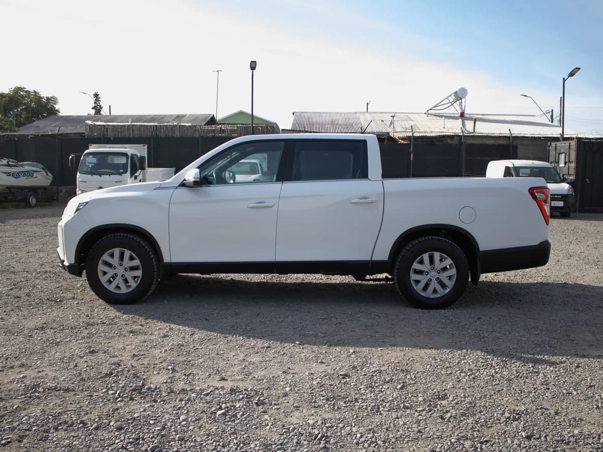 SSANGYONG MUSSO GRAND 2.2 4x2 2023 - Imagen 4