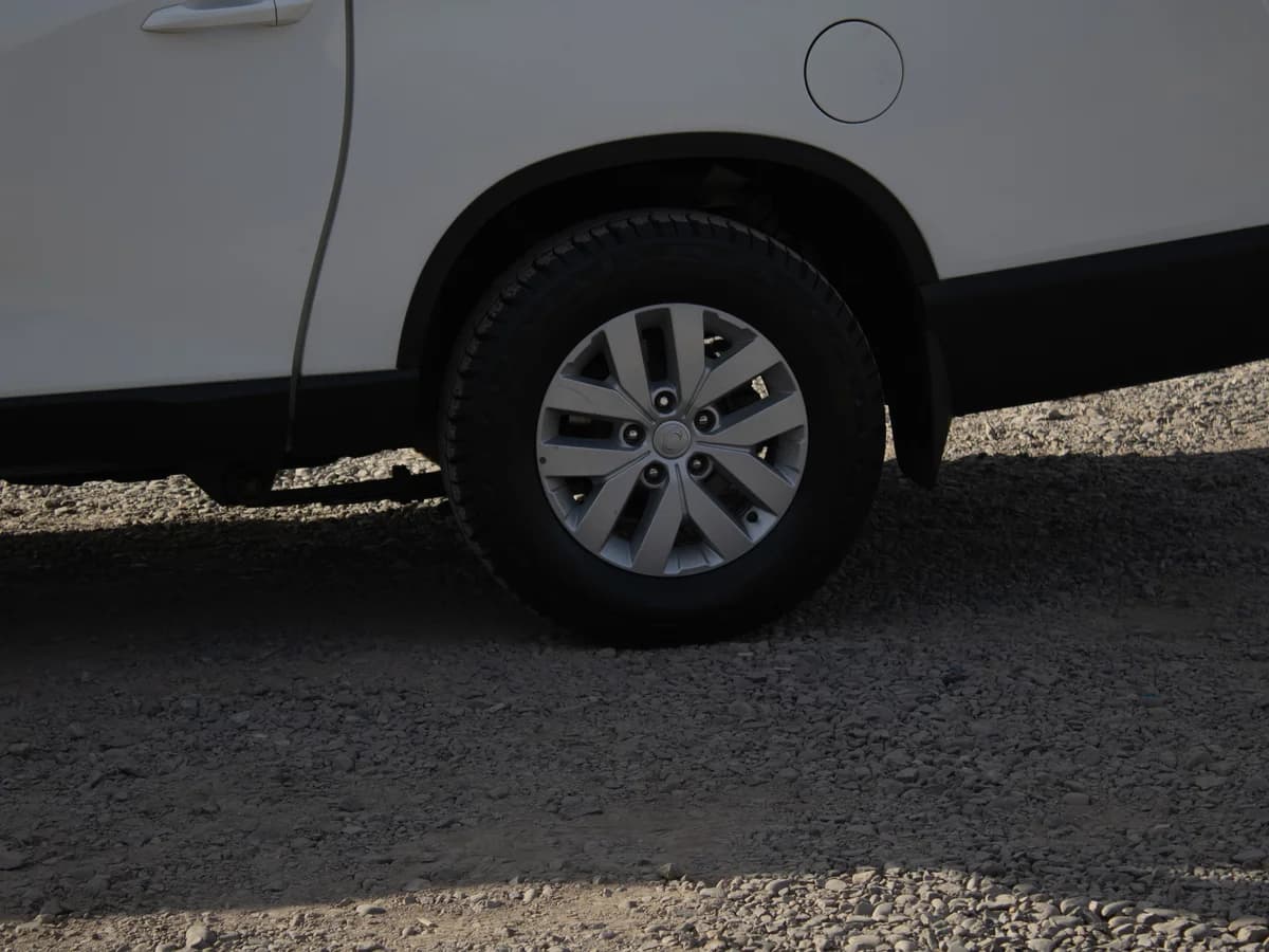 SSANGYONG MUSSO GRAND 2.2 4x2 2023 - Imagen 9