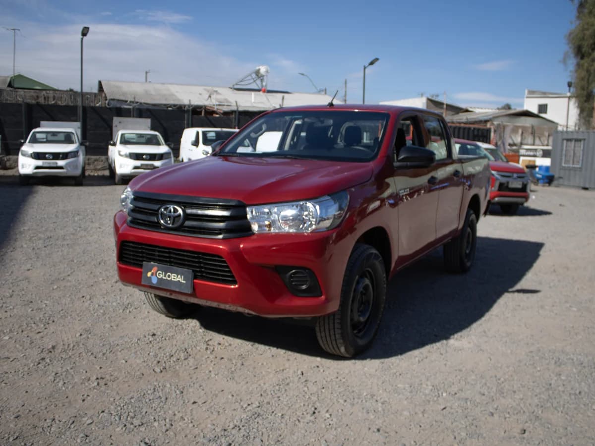 TOYOTA HILUX DOBLE CABINA 2.4 2023 - Imagen 1