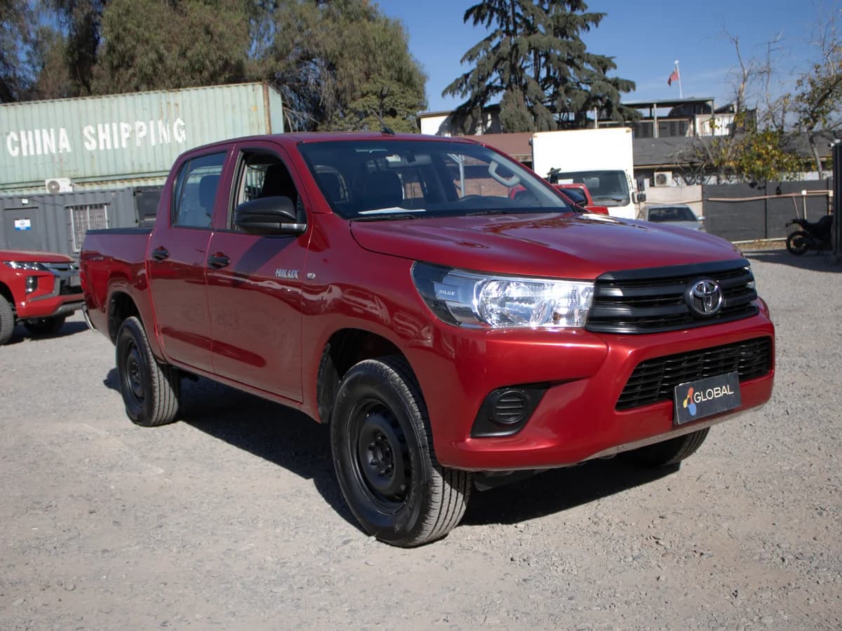 TOYOTA HILUX DOBLE CABINA 2.4 2023 - Imagen 2