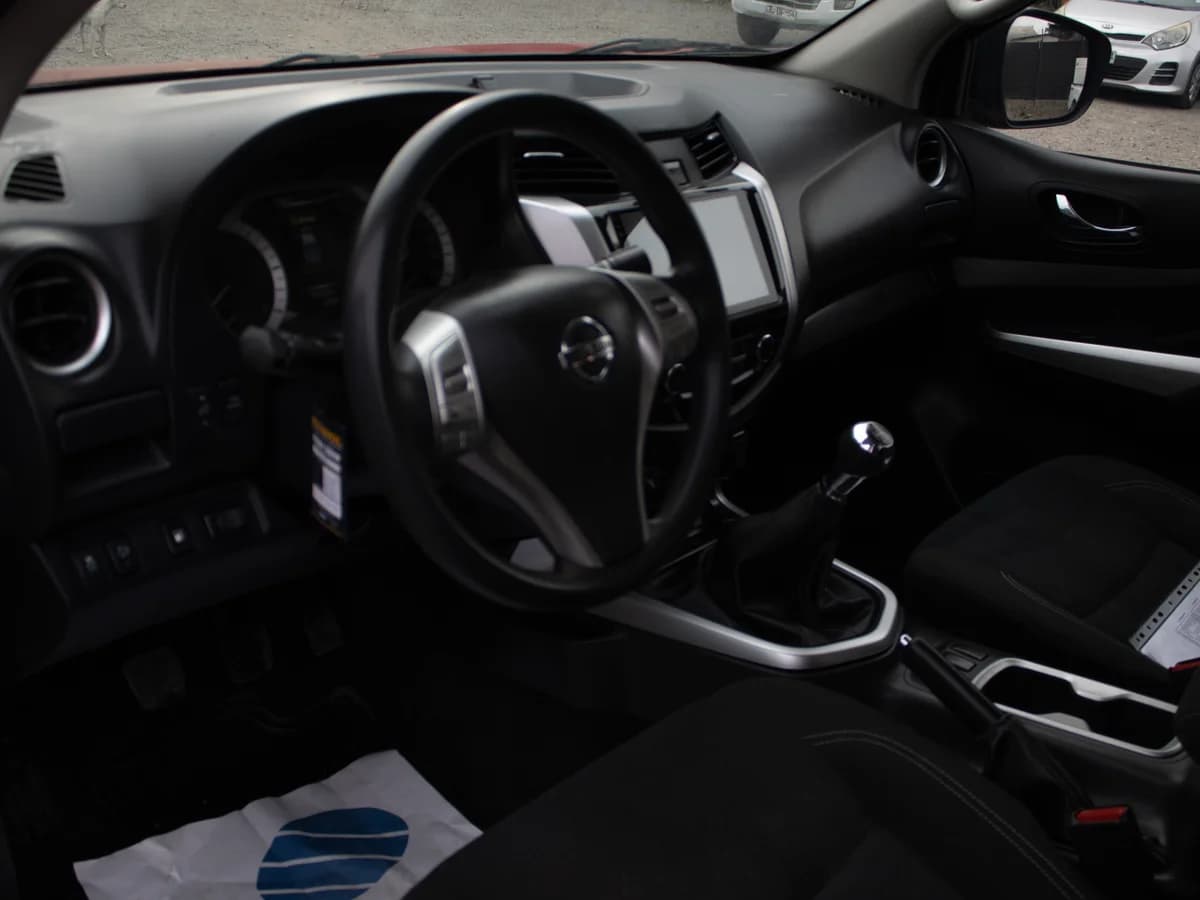 NISSAN NP300 4x4 2021 - Imagen 10